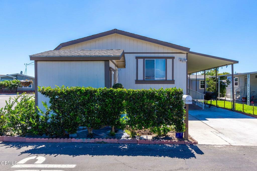 Property Photo:  1253 Pear Avenue  CA 93033 