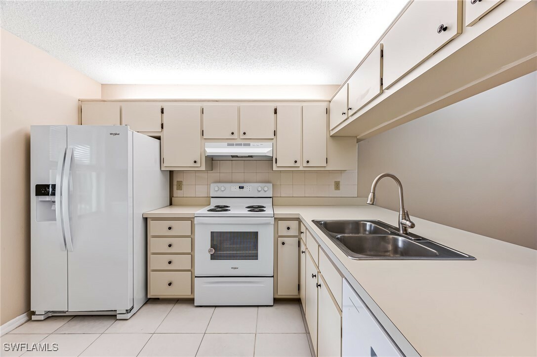 Property Photo:  9275 Lake Park Drive 204  FL 33919 