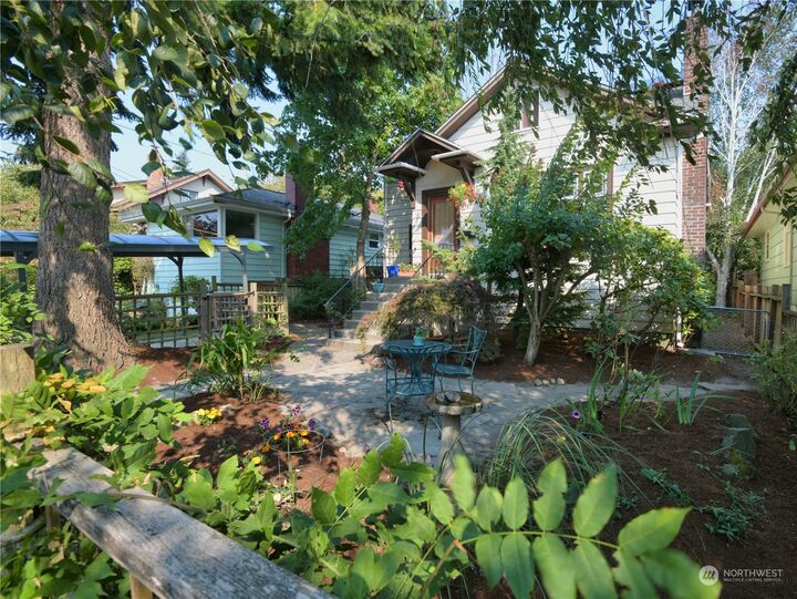 Property Photo: 7522 16th Avenue NW WA 98117