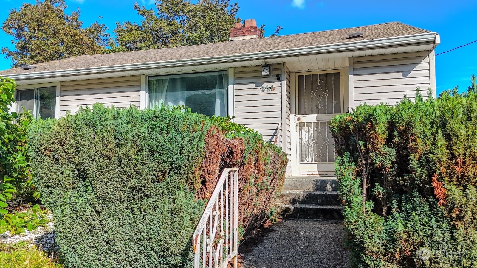 Property Photo: 336 25th Ave E WA 98112