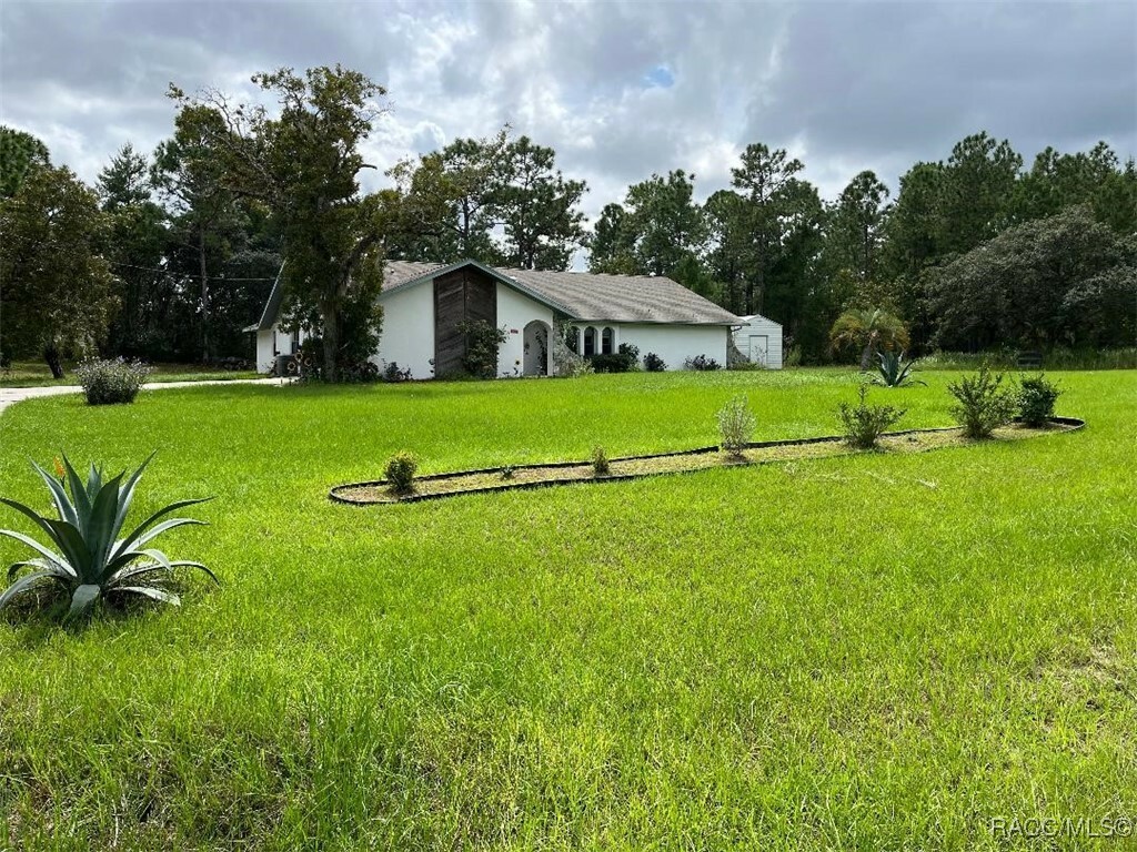 Property Photo:  4294 W Papoose Lane  FL 34465 