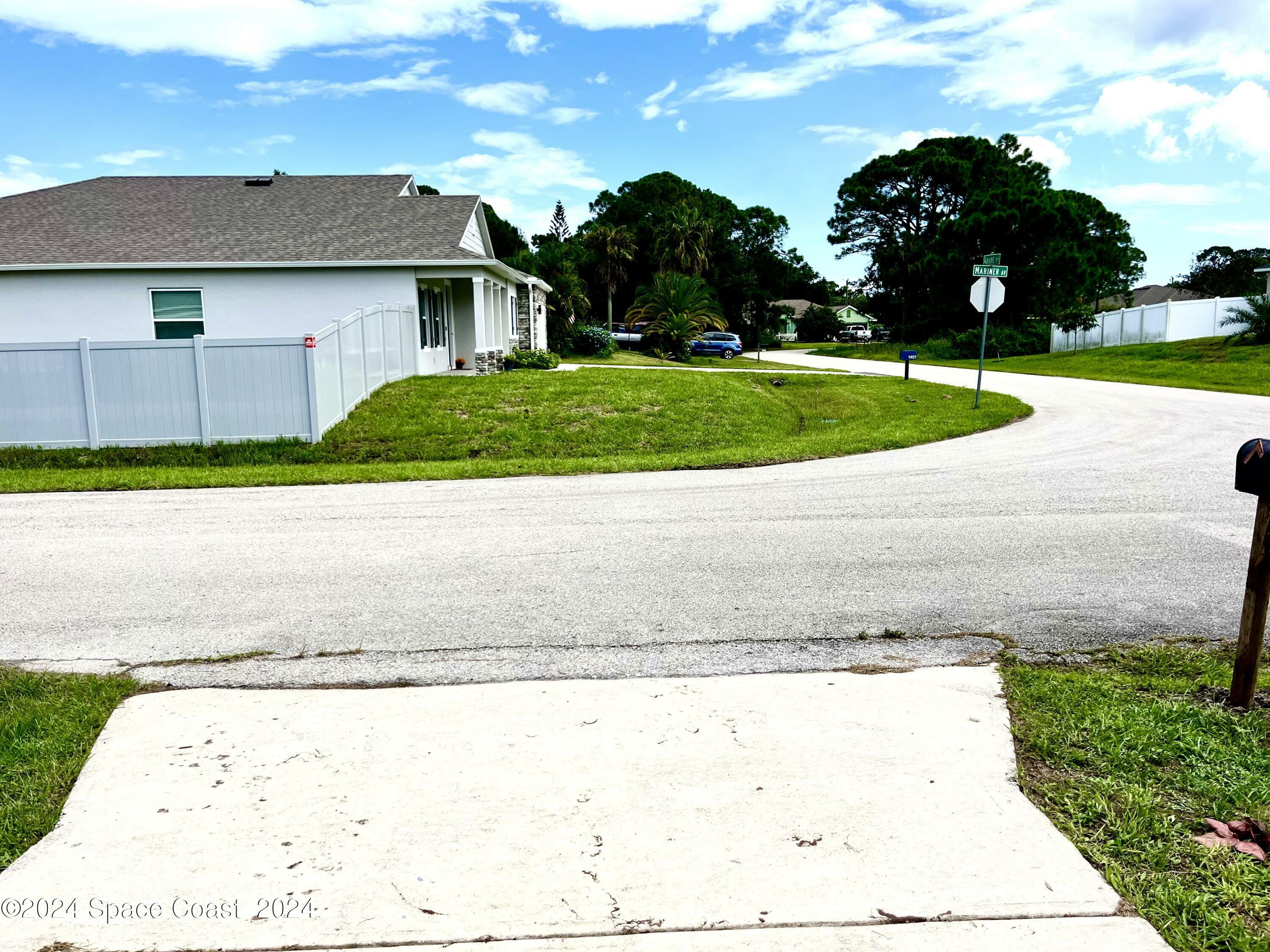 Property Photo:  1312 Mariner Avenue SE  FL 32909 