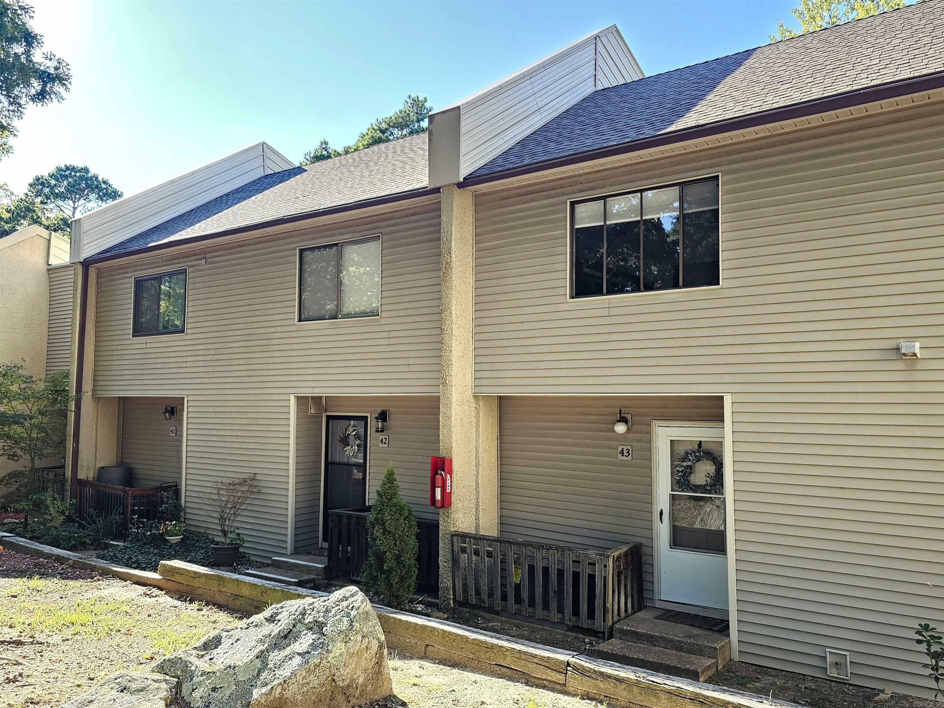 Property Photo: 104 Chelsea Drive Apt. #43 AR 72088