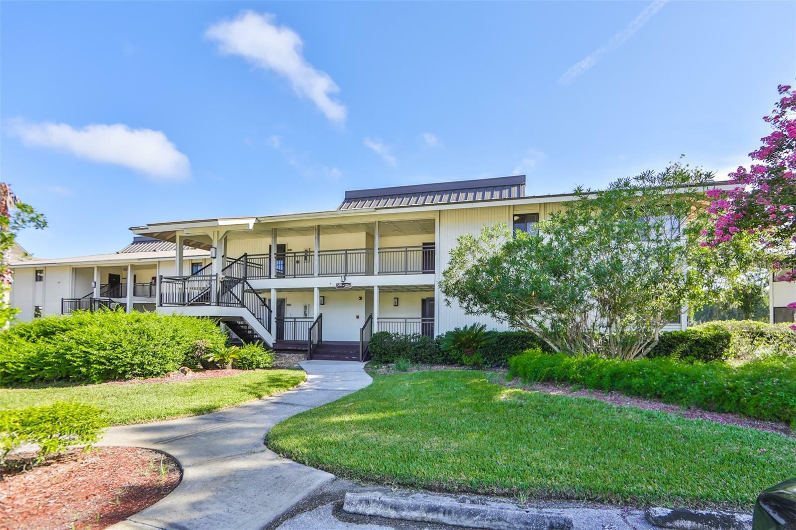 Property Photo:  29129 Bay Hollow Drive 3213  FL 33543 