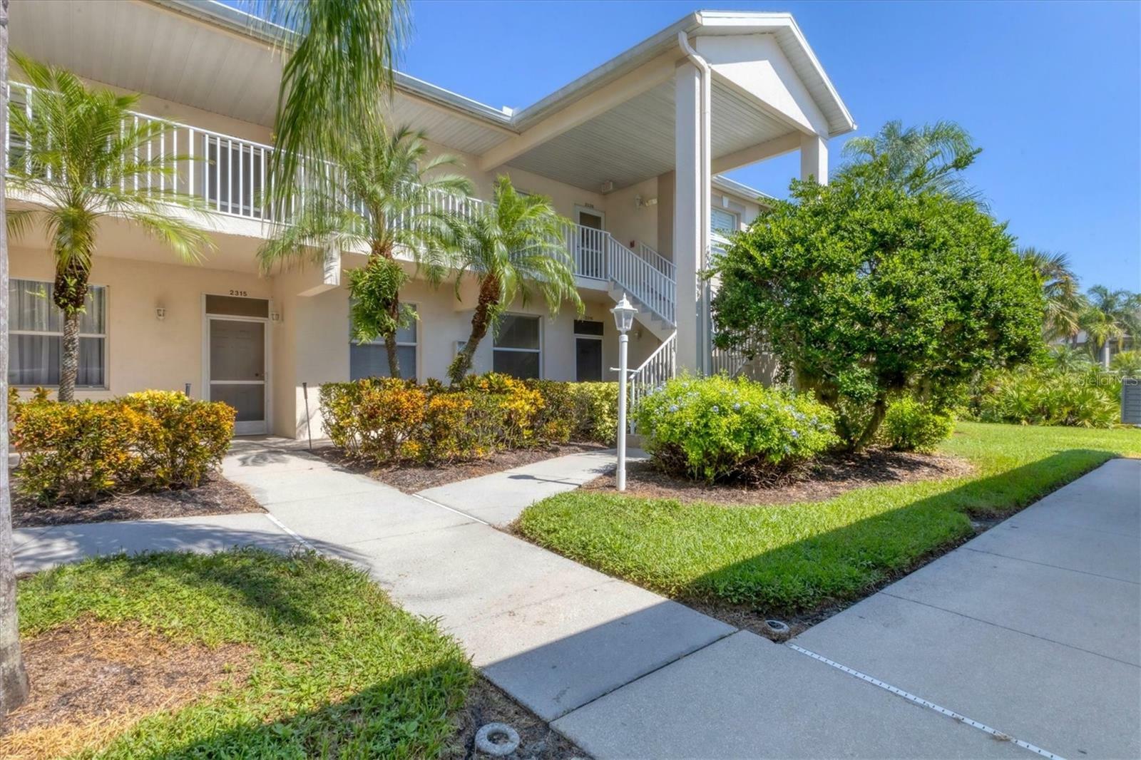 4640 Tower Hill Lane 2316  Sarasota FL 34238 photo