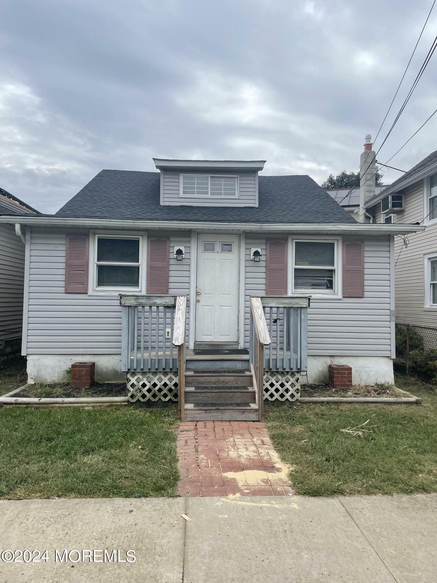 84 Pine View Avenue  Keansburg NJ 07734 photo