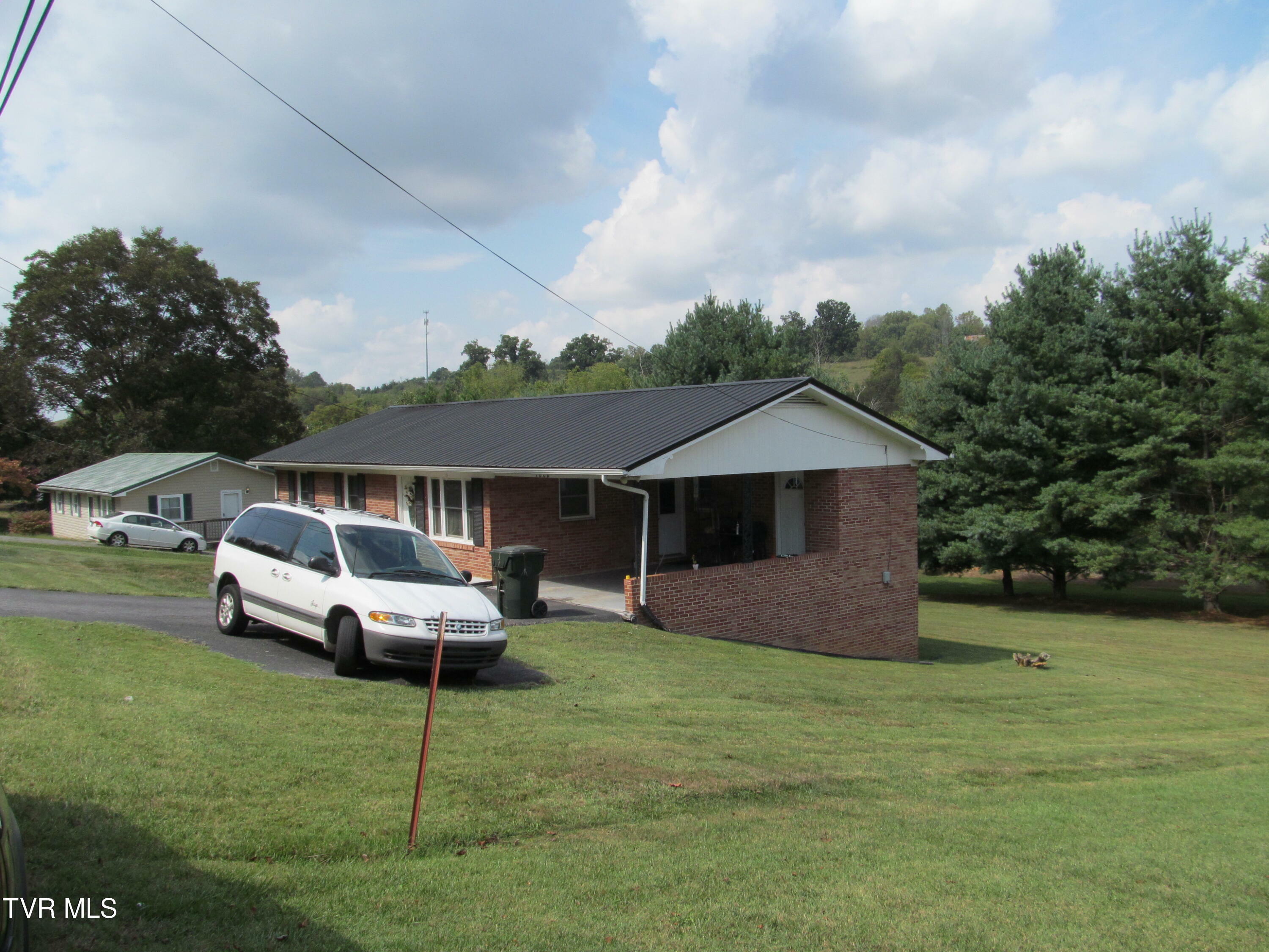 Property Photo:  1608 Old State Route 34  TN 37690 