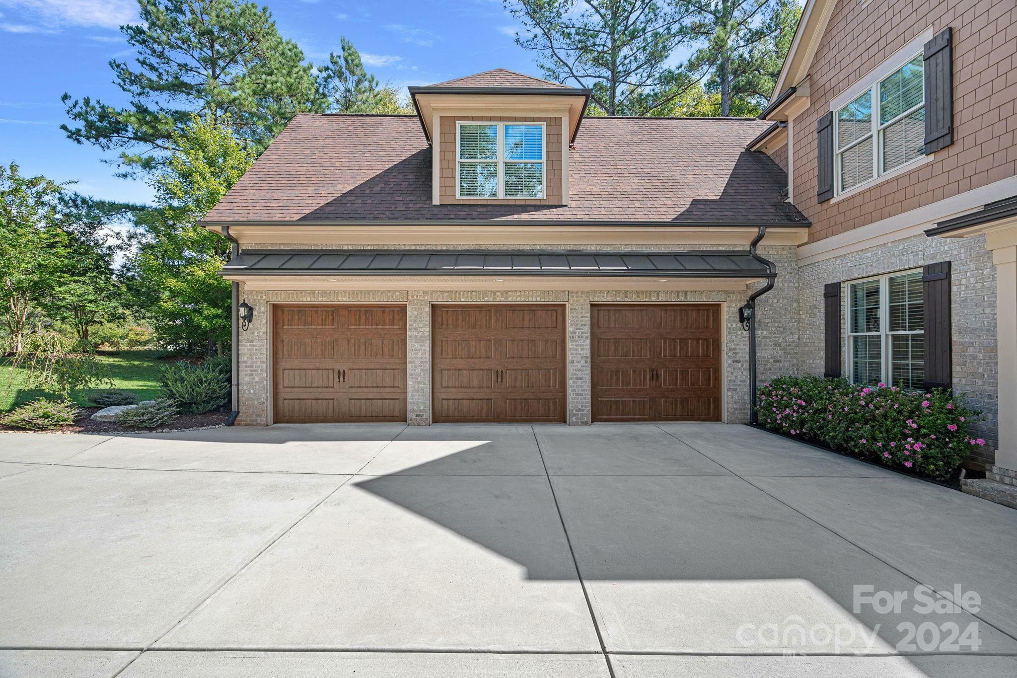 Property Photo:  4573 Firethorn Court  NC 28037 