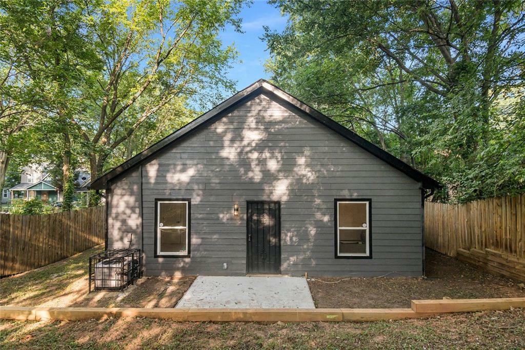 Property Photo:  904 Smith Street SW  GA 30310 