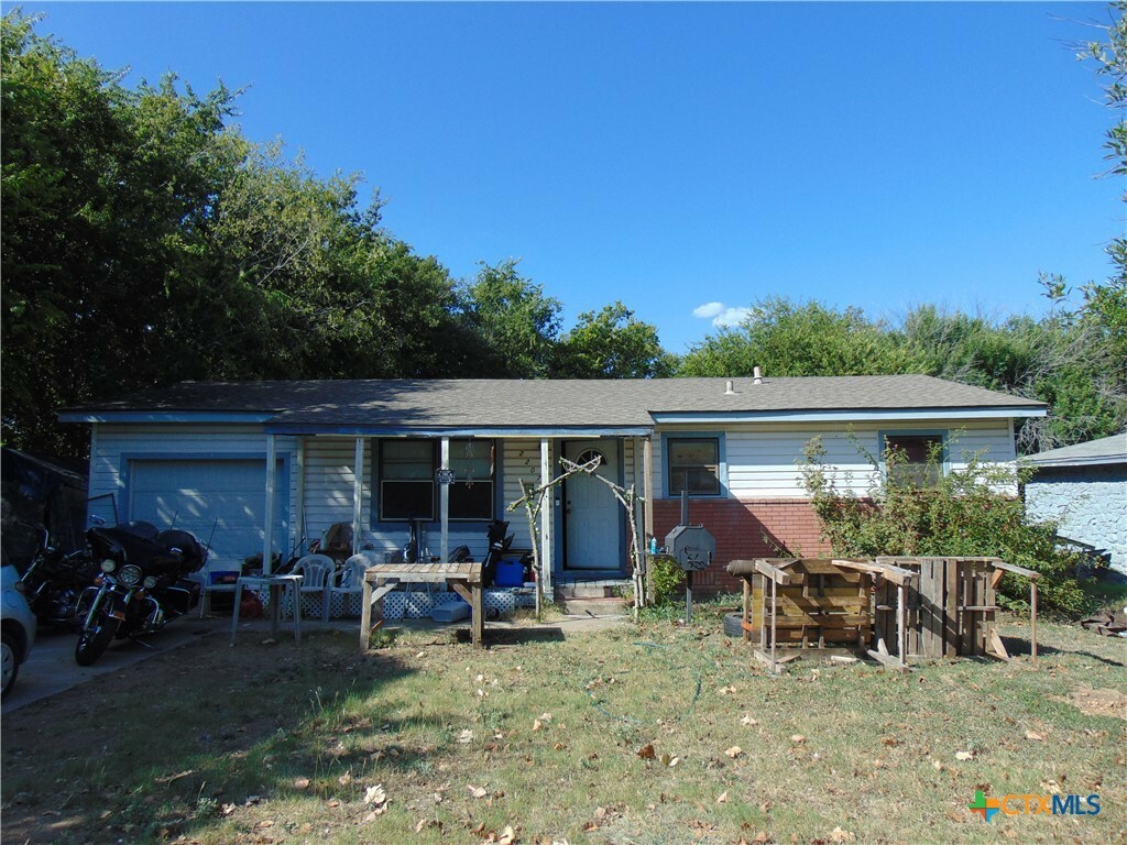 Property Photo:  2207 Keenan Avenue  TX 76522 