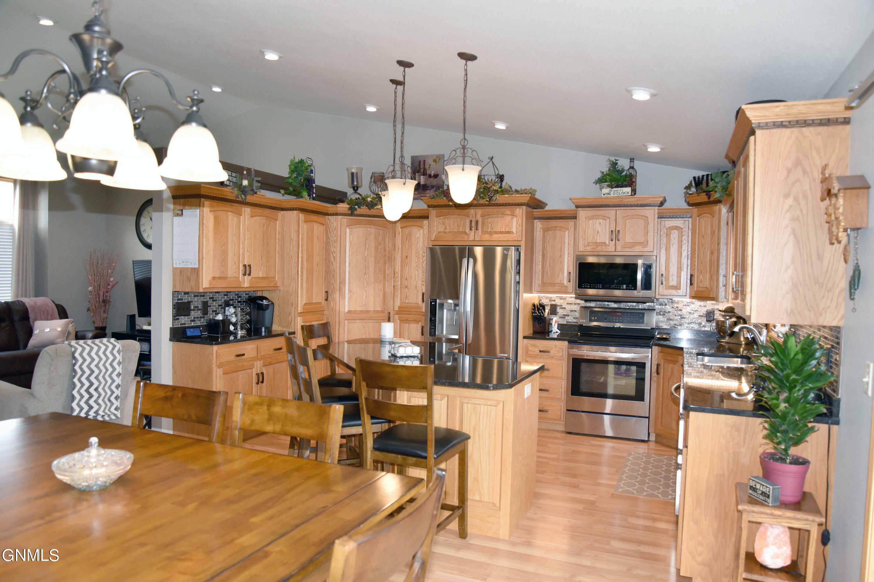 Property Photo:  5024 Driftwood Lane  ND 58503 