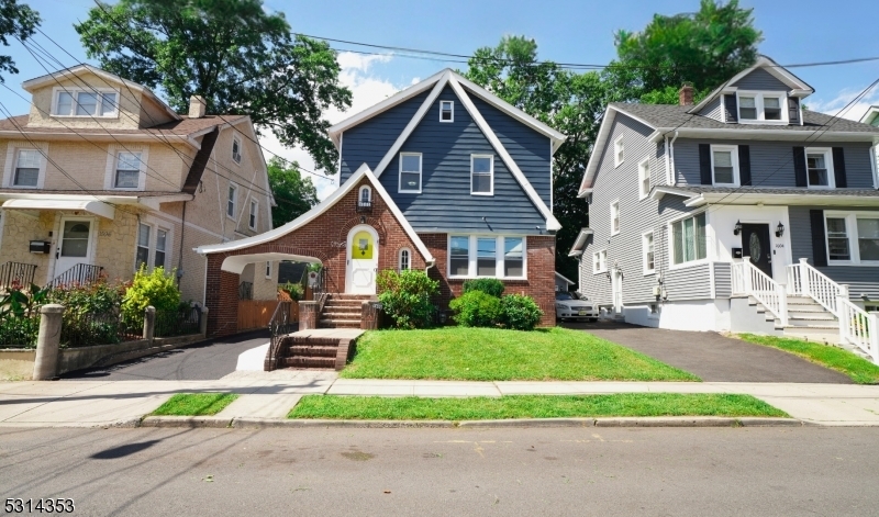 Property Photo:  1600 Clinton Pl  NJ 07205 