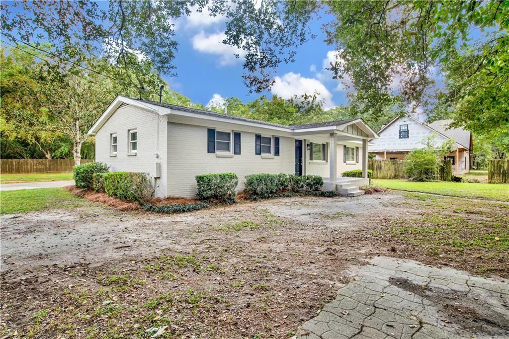 Property Photo:  278 5th Avenue  AL 36603 