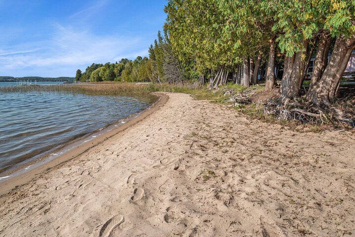 Property Photo: 1171 Lakewood Drive MI 49727