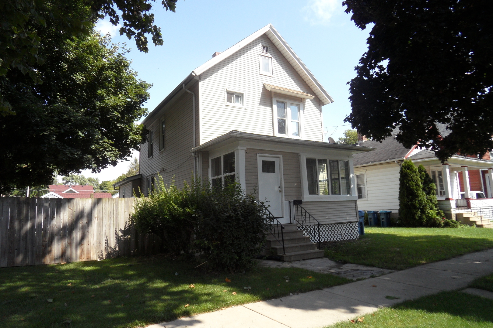 616 Concord Street  Aurora IL 60506 photo