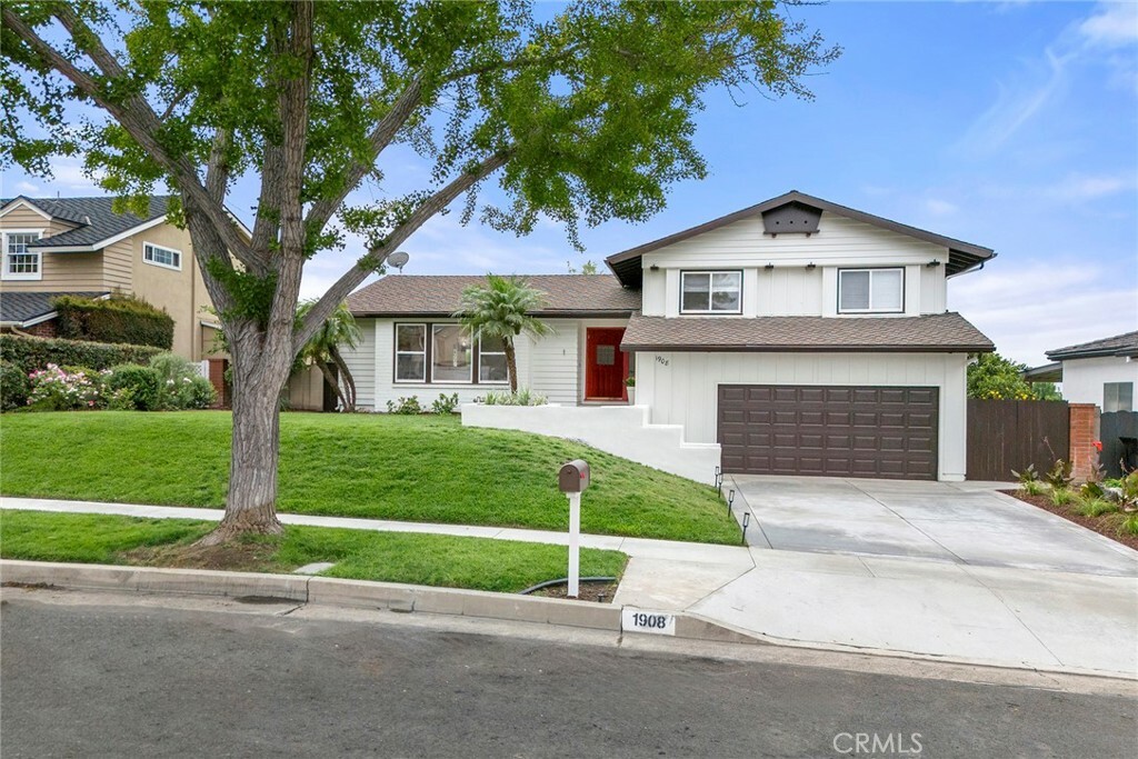 Property Photo:  1908 Sunset Lane  CA 92833 