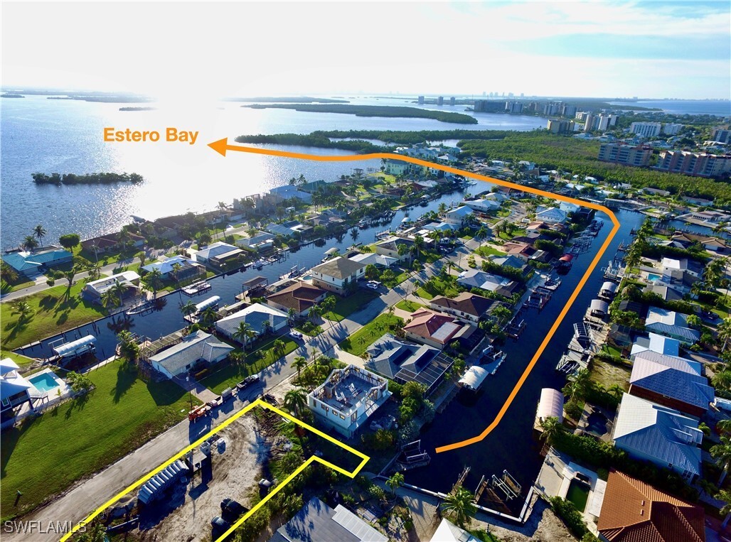 Property Photo: 264 Albatross Street FL 33931