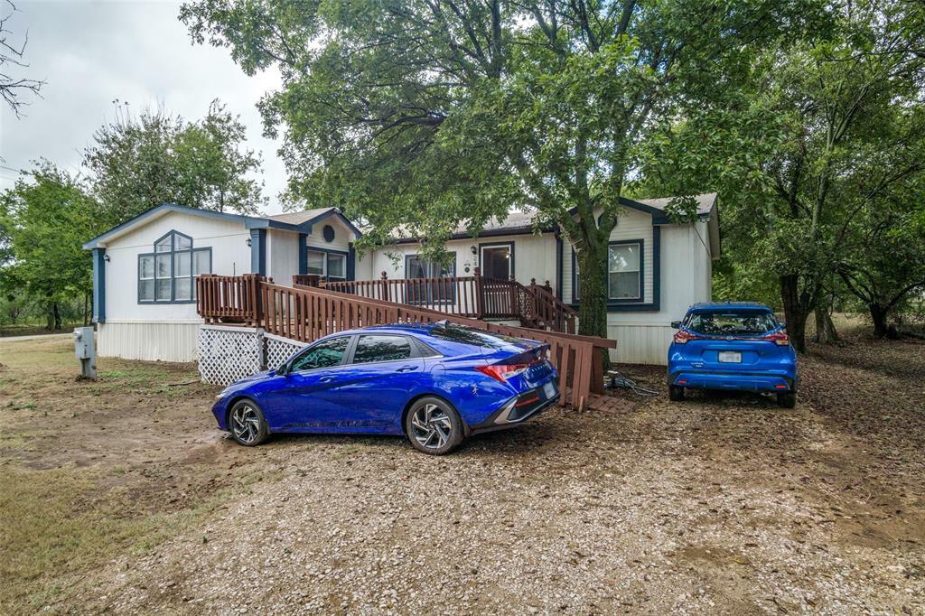 Property Photo:  2401 Gills Crossing Court  TX 76009 