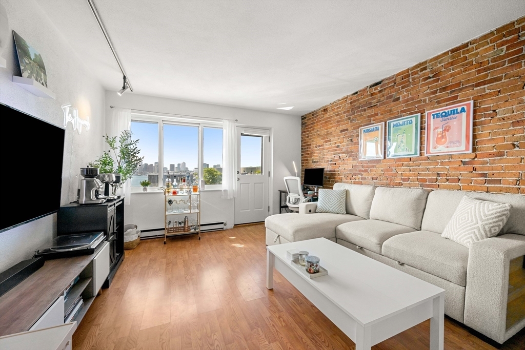 Property Photo:  20 Beacon St 13  MA 02150 