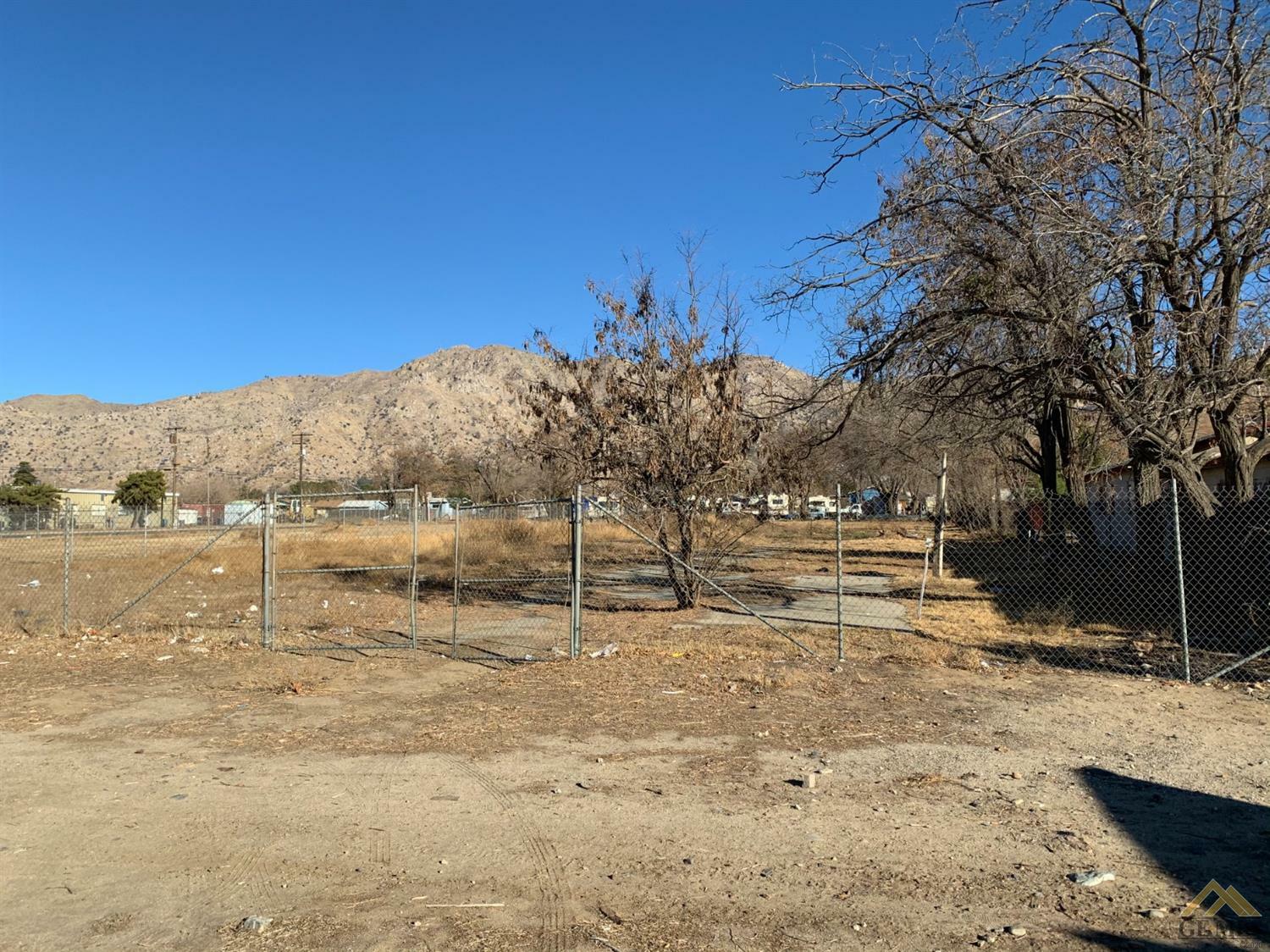 Property Photo:  0 Lake Isabella (263-322-02) Boulevard  CA 93240 