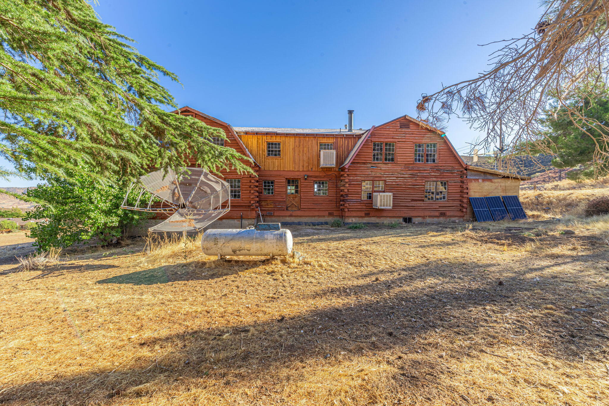 Property Photo:  39260 Bouquet Canyon Road  CA 93551 