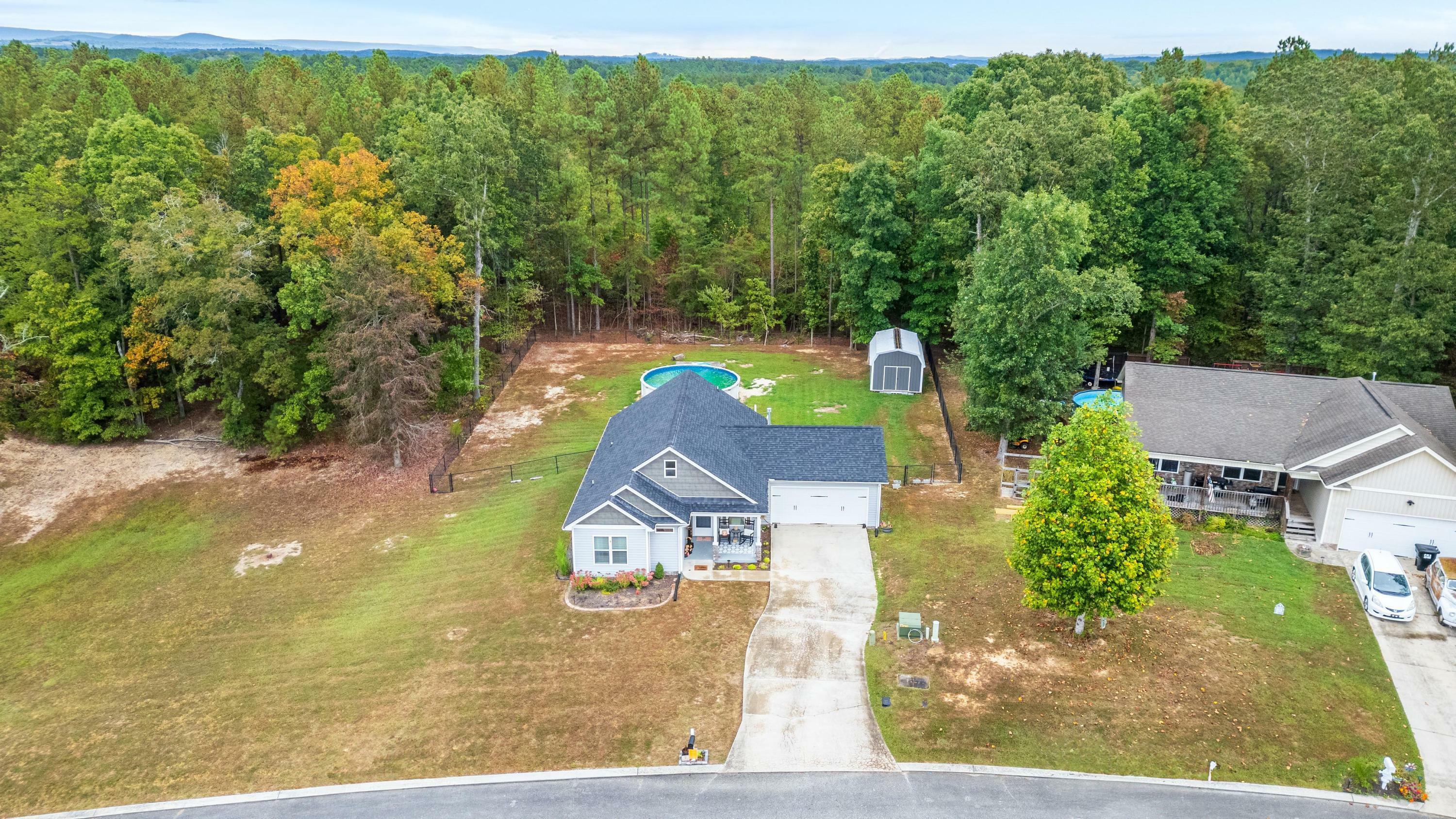 Property Photo: 1861 Staghorn Drive TN 37379