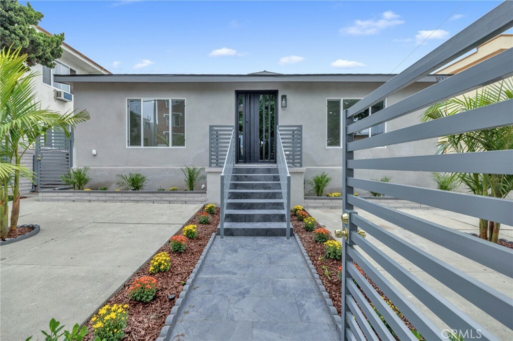 Property Photo:  1832 N Alexandria Avenue  CA 90027 