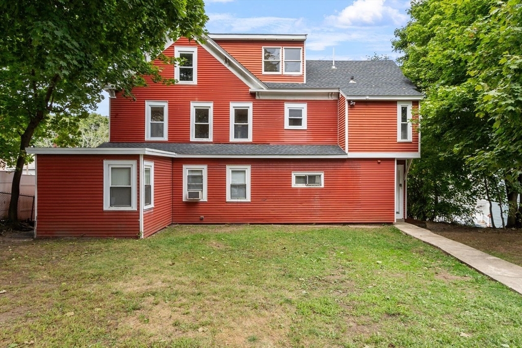 Property Photo:  20 Nashua St  MA 01420 