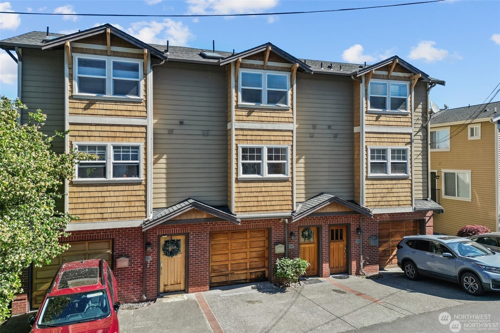 31 Etruria Street B  Seattle WA 98109 photo