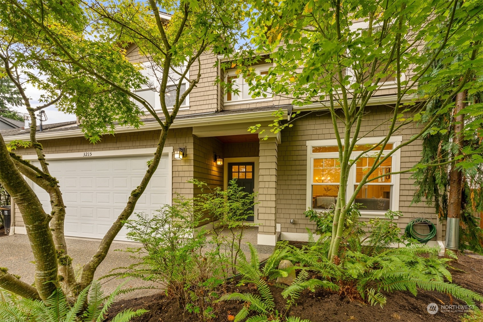 Property Photo:  3215 NE 89th Street  WA 98115 