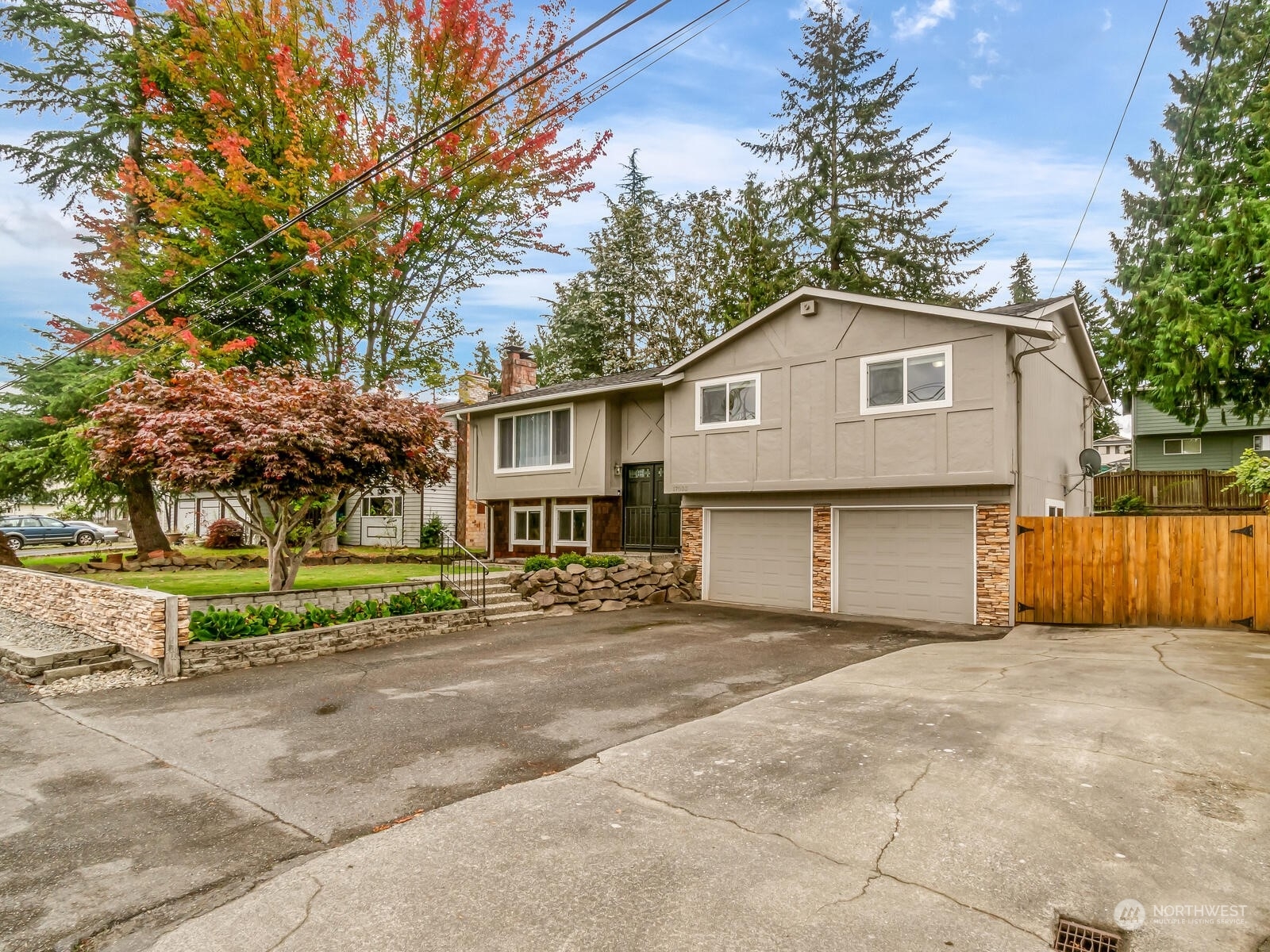 Property Photo:  17033 Spruce Way  WA 98037 