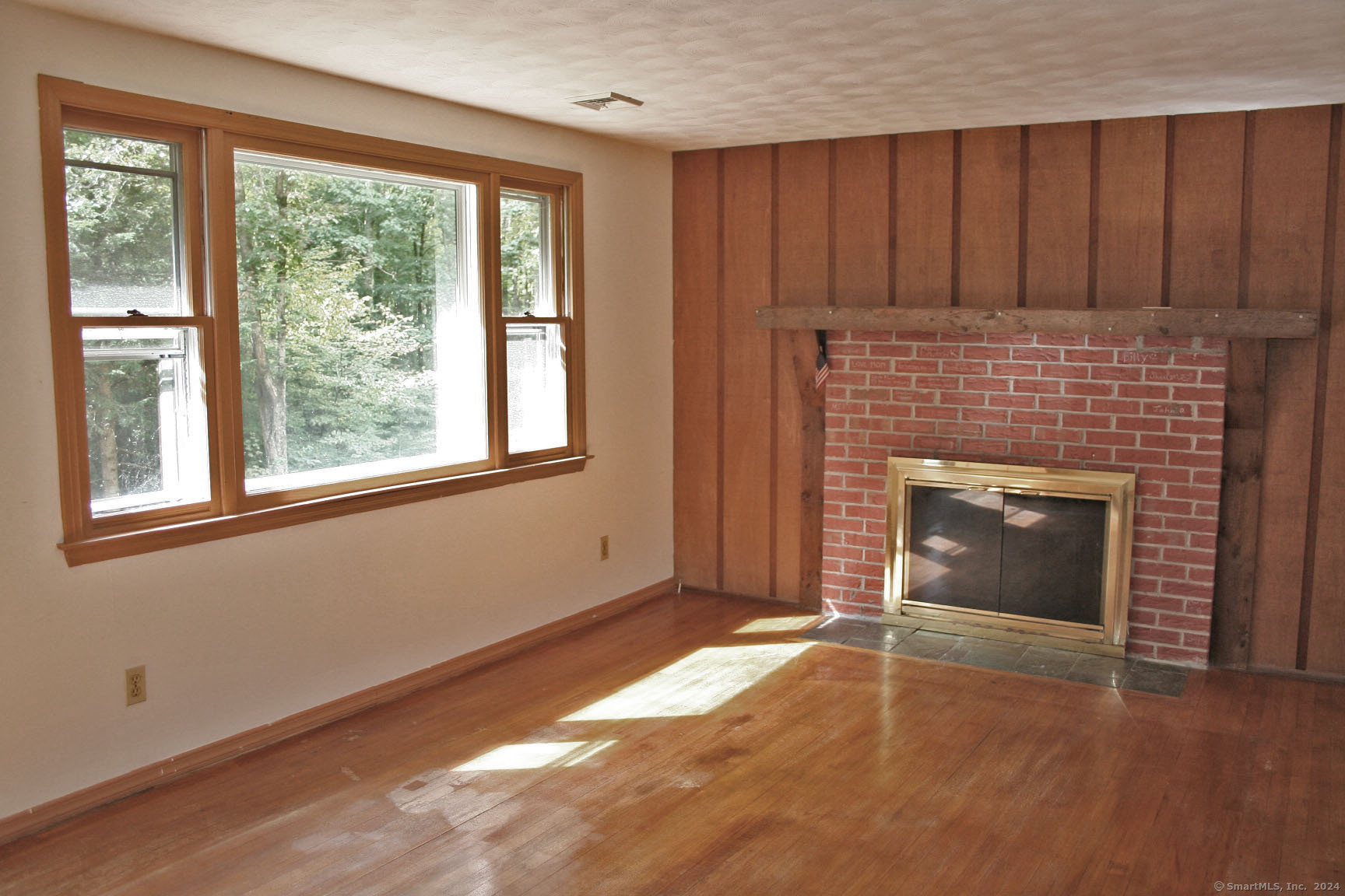 Property Photo:  55 Burr Hill Road  CT 06419 