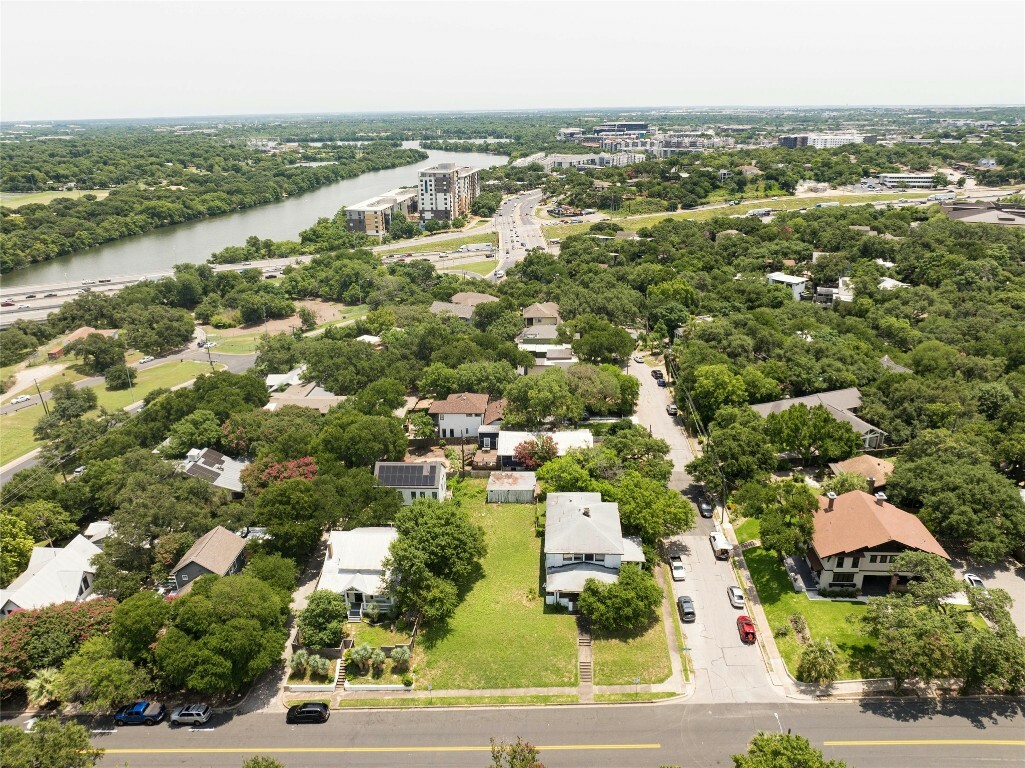 Property Photo:  1109 Travis Height Boulevard  TX 78704 