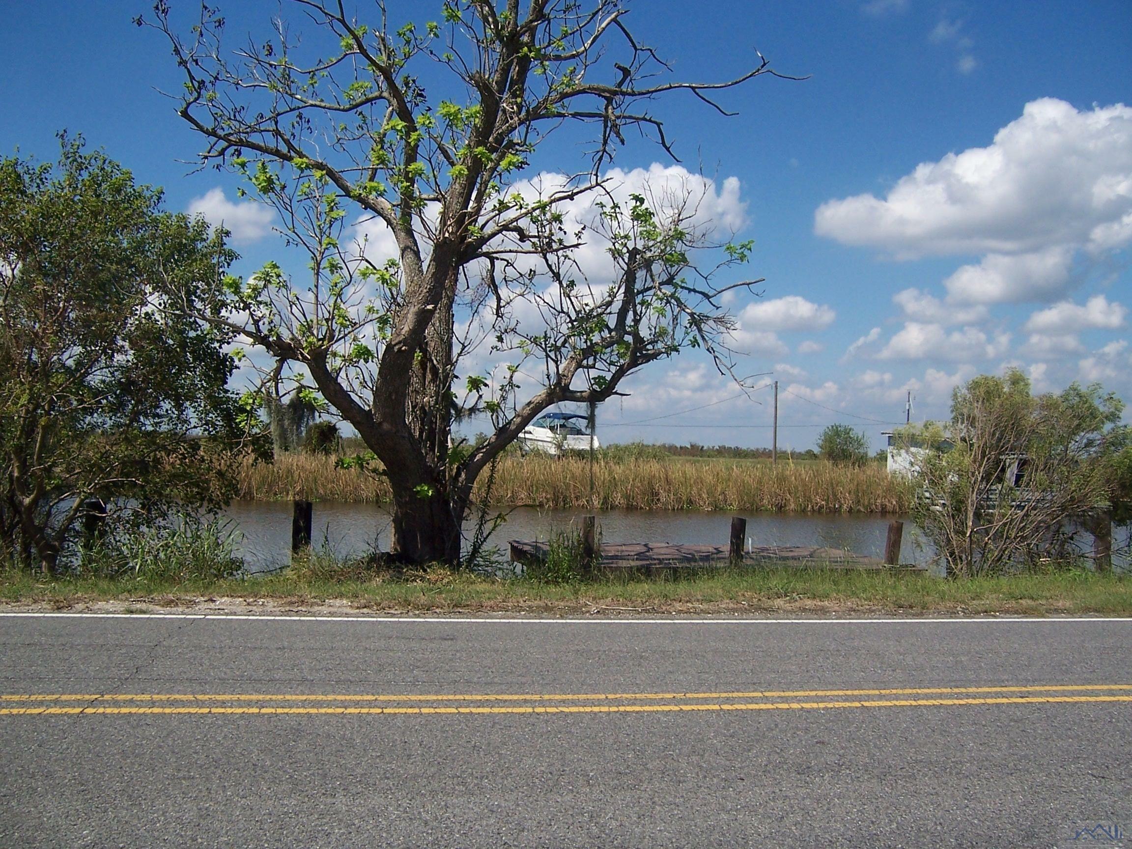 Property Photo:  2113 Hwy 315 Bayou Dularge Rd  LA 70397 