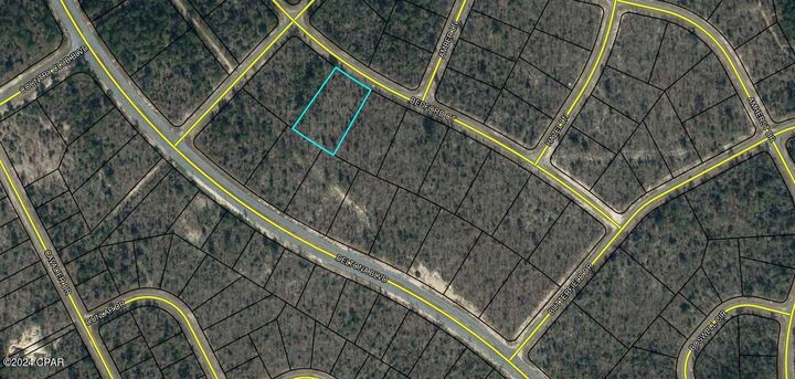 Property Photo: Unit8 Lot2 Bedford Court 8 FL 32428