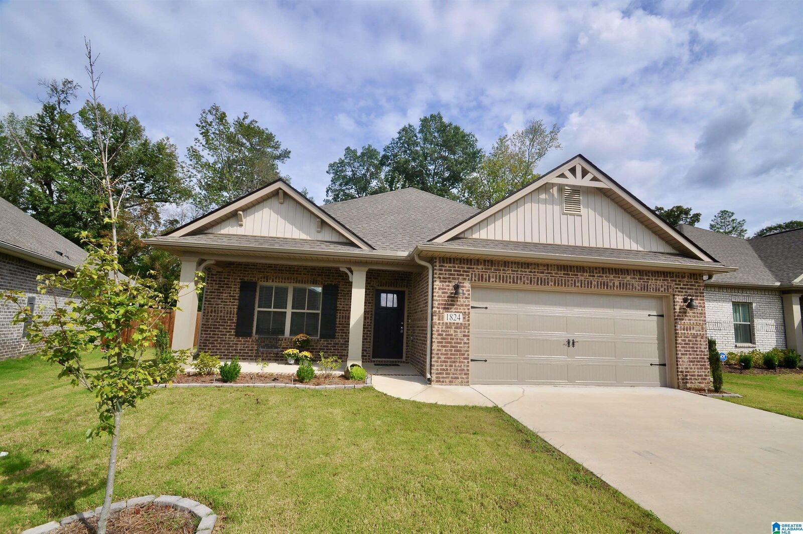 Property Photo: 1824 Anise Circle AL 35055