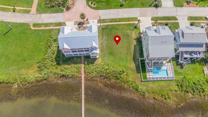 Property Photo:  26702 Bay Water Drive  TX 77554 