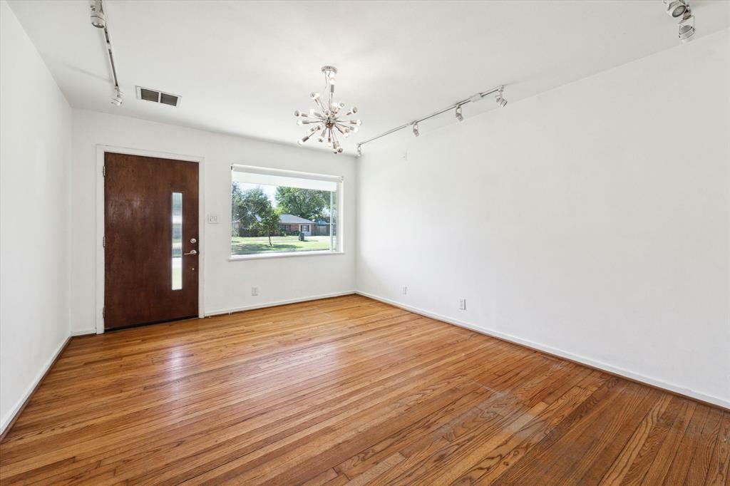 Property Photo:  4606 W 43rd Street  TX 77092 