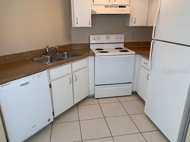 Property Photo: 3036 Yorkshire Drive FL 32738