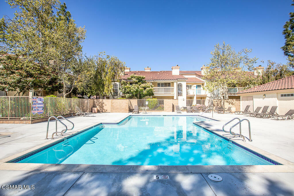 Property Photo:  5792 Oak Bend Lane 106  CA 91377 