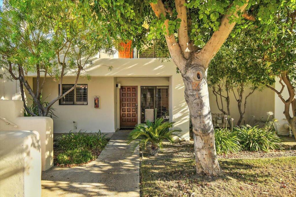 Property Photo:  255 E Avenida Granada 412  CA 92264 