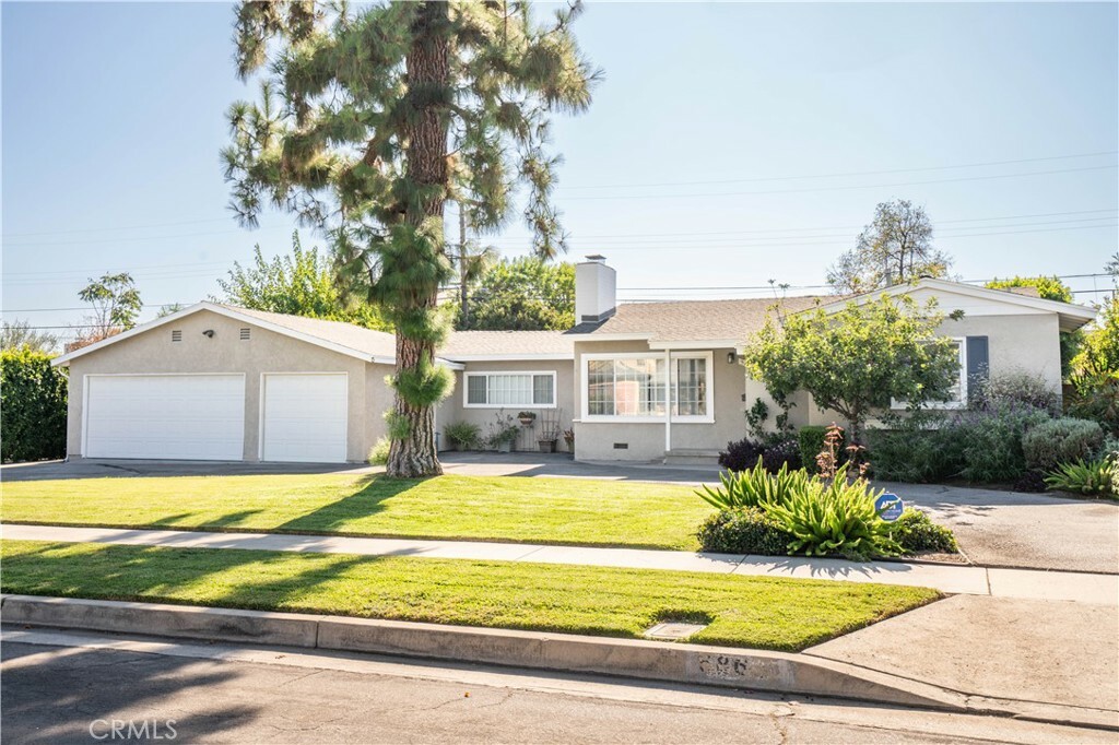 Property Photo:  5863 Radford Avenue  CA 91607 