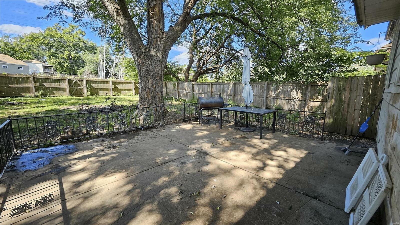 Property Photo:  6929 Berkridge Court  MO 63042 