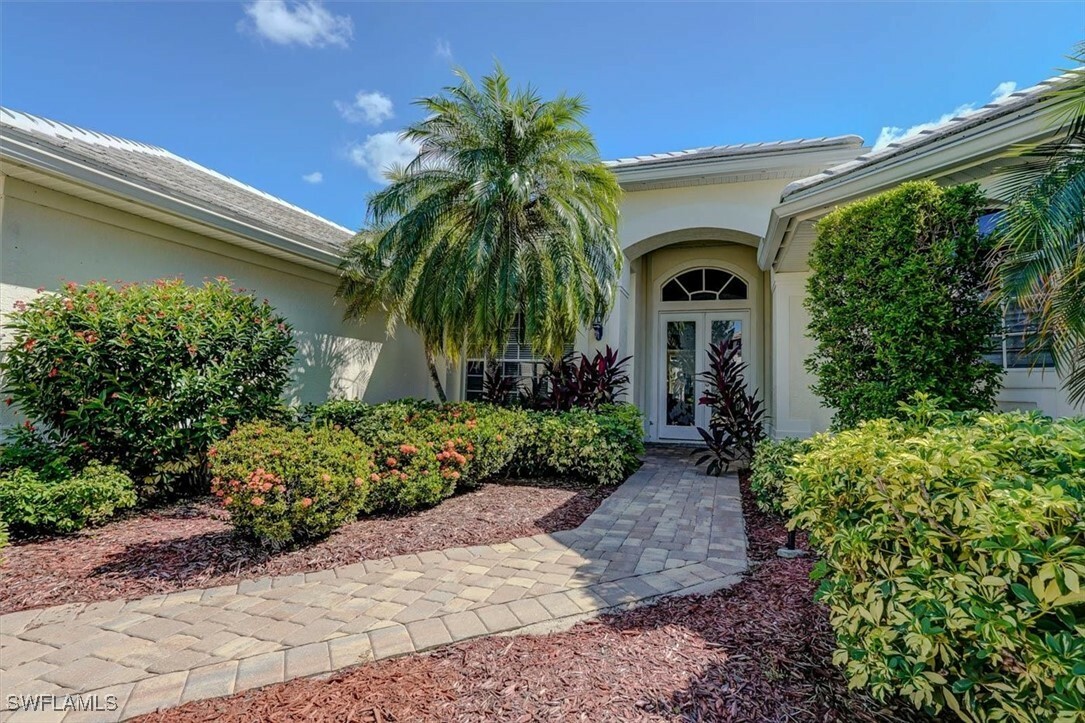 Property Photo:  5613 Harbour Circle  FL 33914 