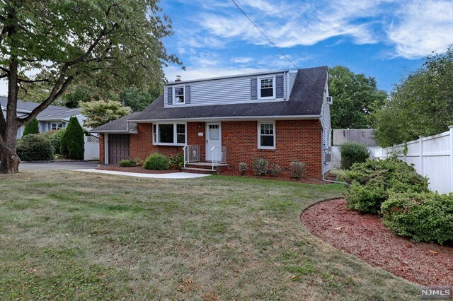 Property Photo:  11 Hartland Avenue  NJ 07630 