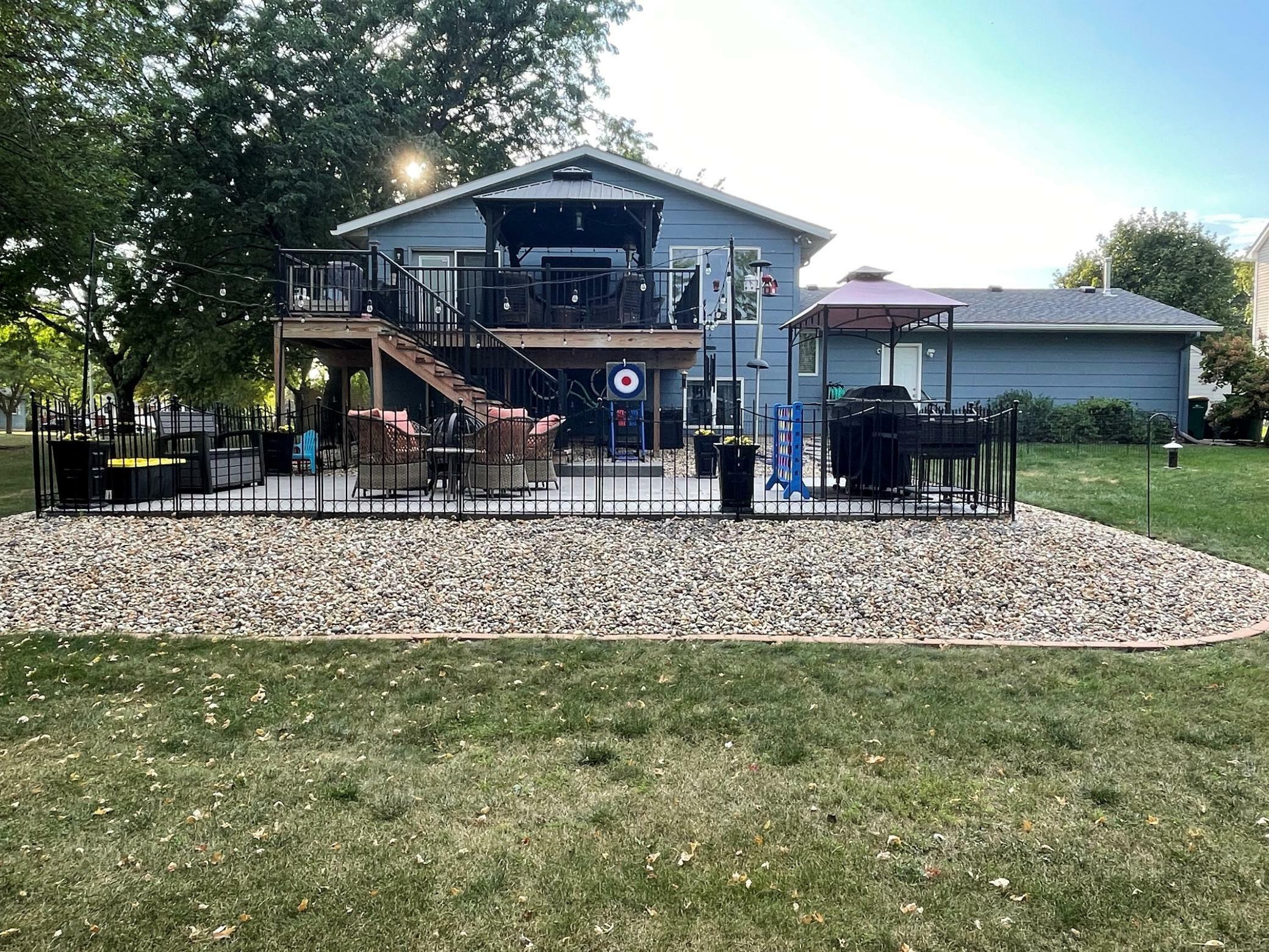 Property Photo:  1906 Bayview Drive  MN 56007 