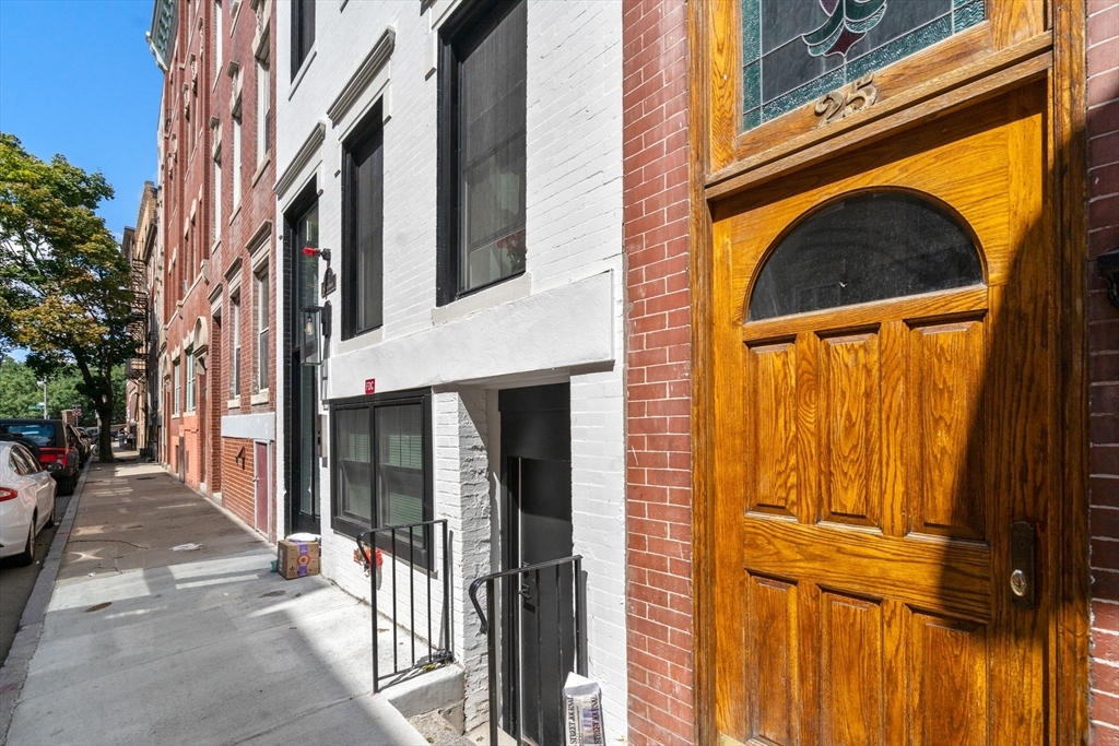 Property Photo:  25 Sheafe Street  MA 02113 