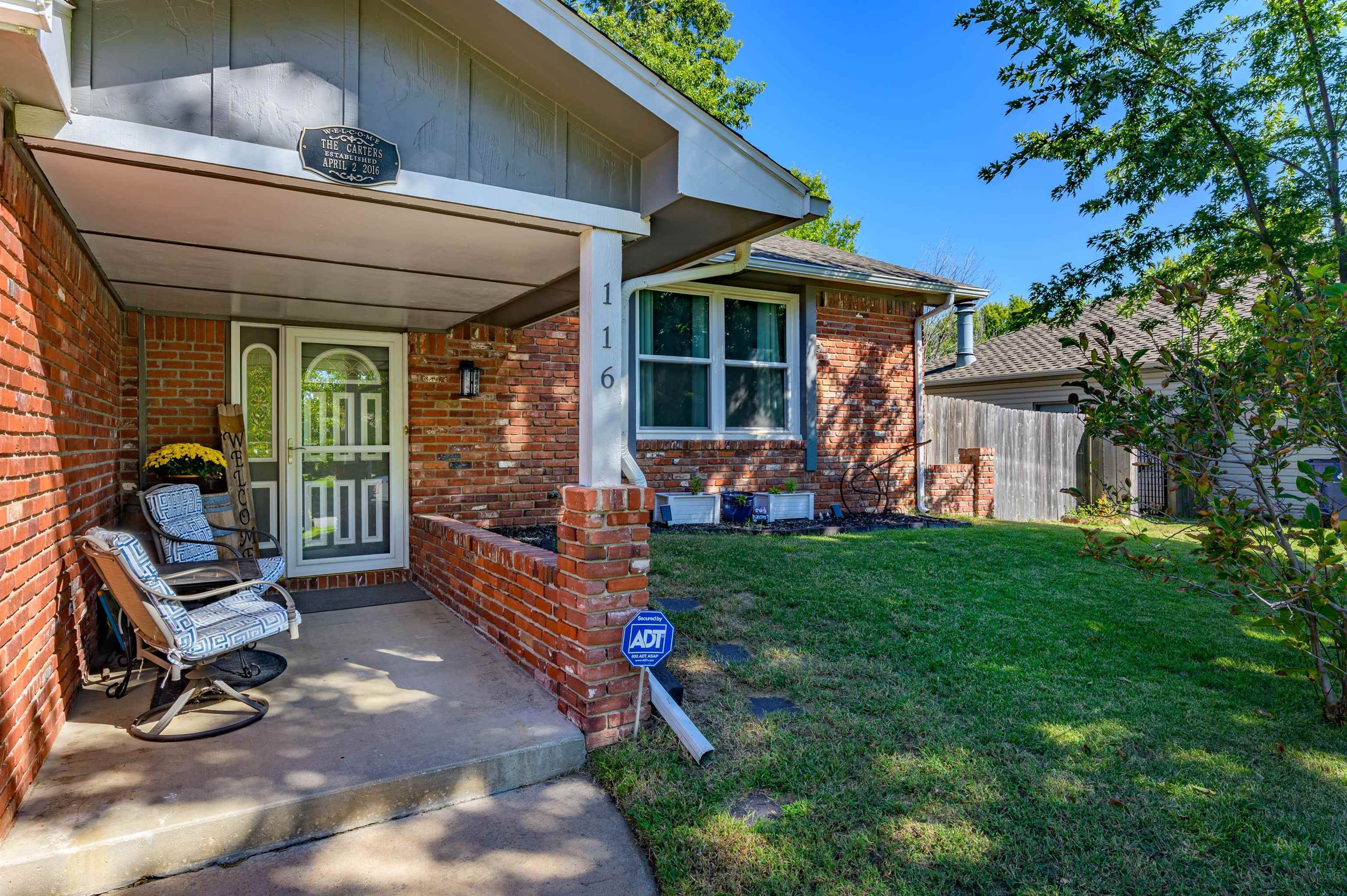 Property Photo:  116 S Tarabury Ln  KS 67209 