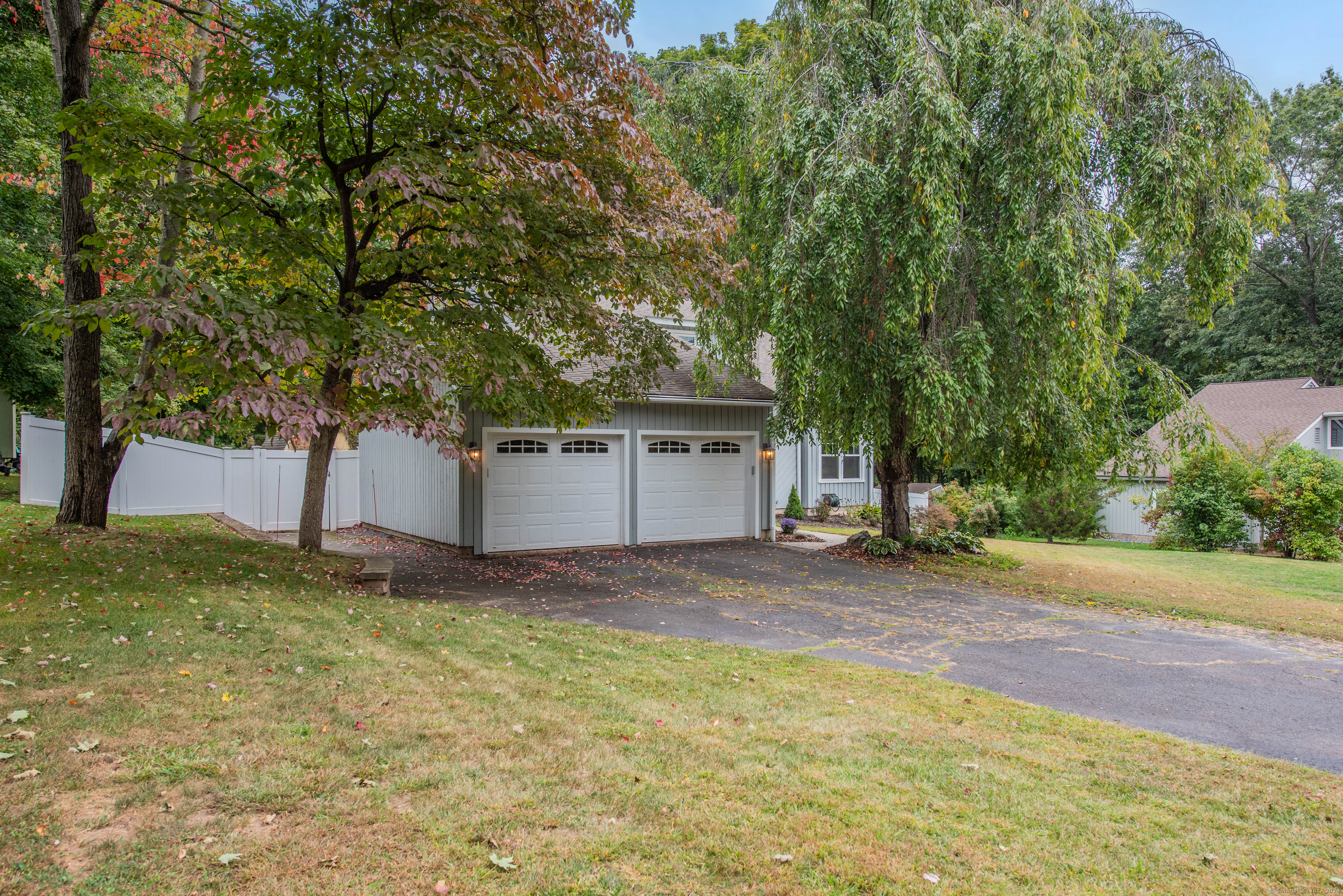 Property Photo:  24 Ladyslipper Lane  CT 06033 