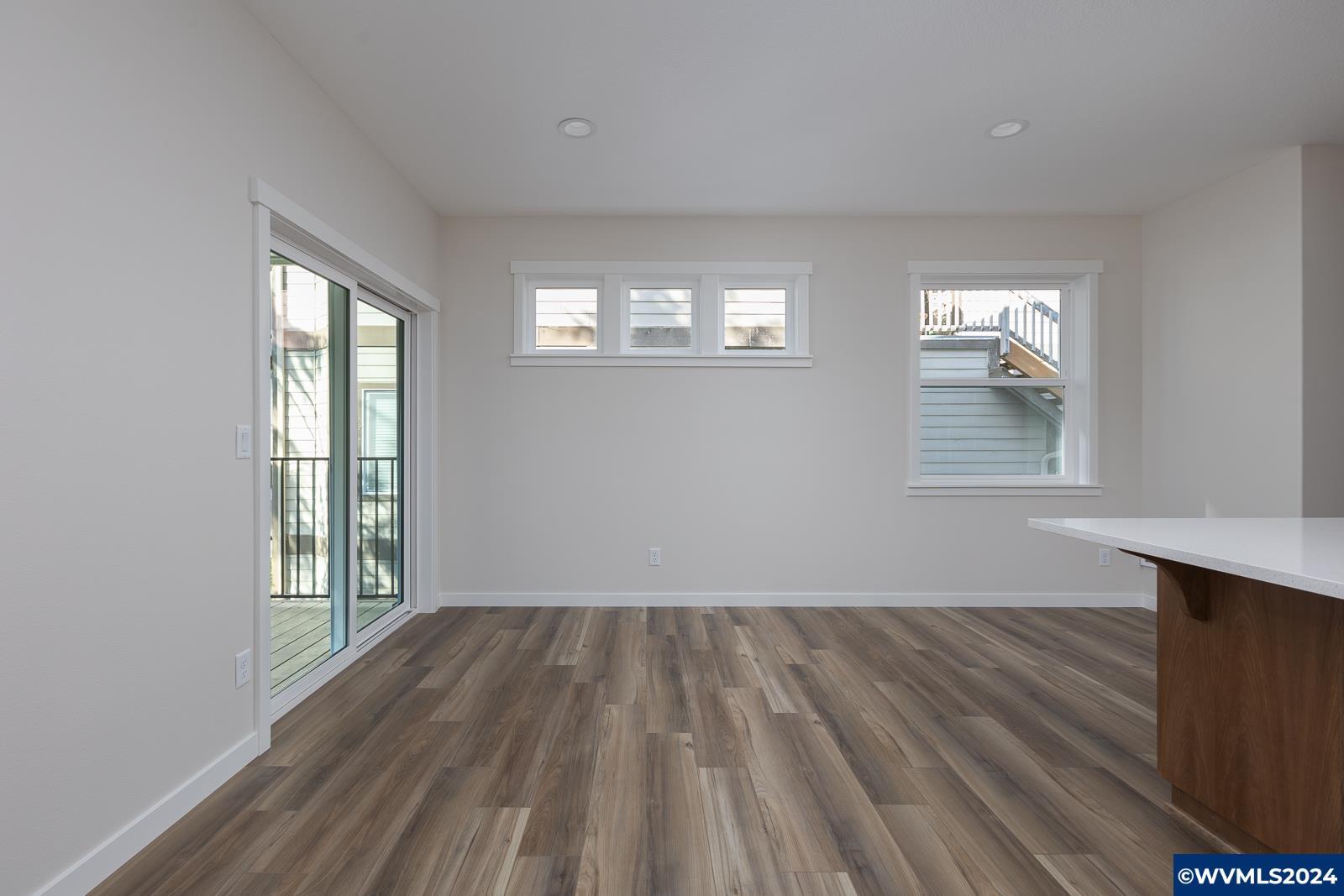 Property Photo:  1453 SE Marine Av  OR 97367 